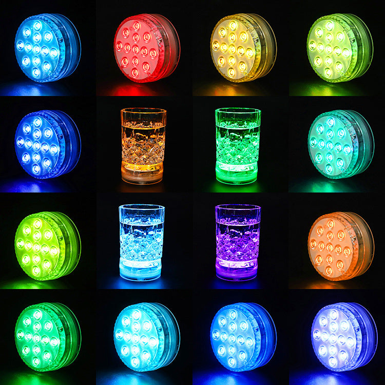 Lumières de piscine LED submersibles avec 16 couleurs interchangeable.