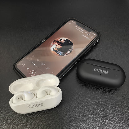 Écouteurs Bluetooth AMBIE sans fil confortables.