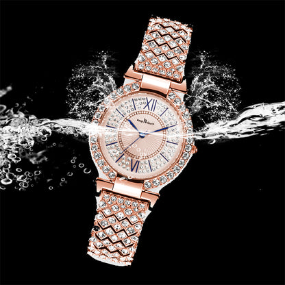 Montre à breloques glamour à la mode pour femmes.