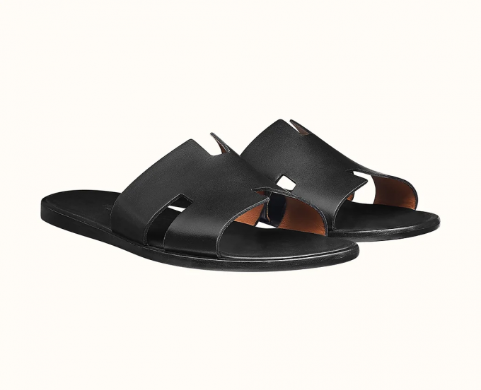 Sandales hermes en cuir pour hommes.