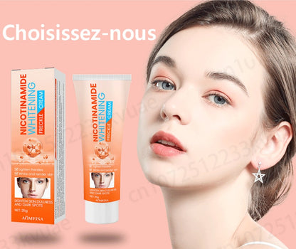 Crème anti-taches de rousseur pour le visage, les taches brunes et le mélasma.