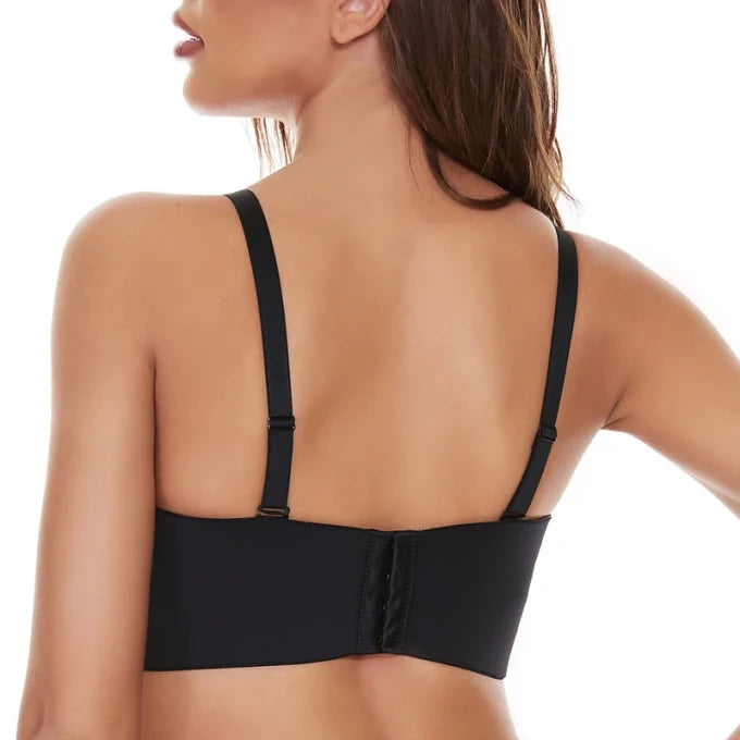 Soutien-gorge ampliforme avec bretelles amovibles.